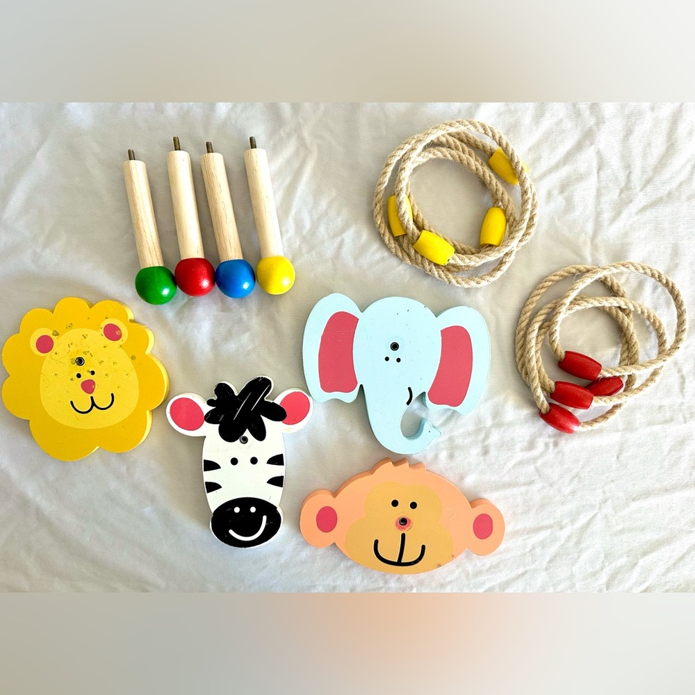 Wooden Kids Ring Toss Game Set – Animal Theme w/ Rope Rings